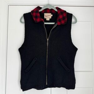 100% wool Woolrich zipper vest with buffalo check collar